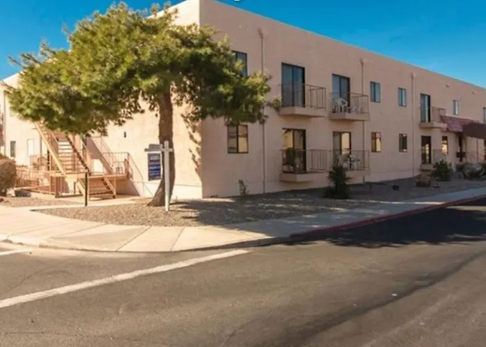 1st Floor In The Desert W/ Pool, & Bbq 4* Lake Havasu City